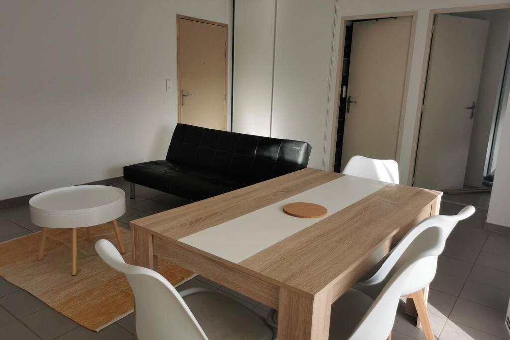 Appartement T2 Accessible Pmr Avec Terrasse Et Garage Onet-le-Château Exterior foto