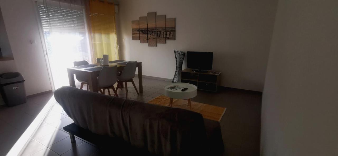 Appartement T2 Accessible Pmr Avec Terrasse Et Garage Onet-le-Château Exterior foto
