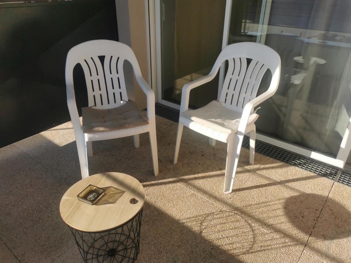 Appartement T2 Accessible Pmr Avec Terrasse Et Garage Onet-le-Château Exterior foto