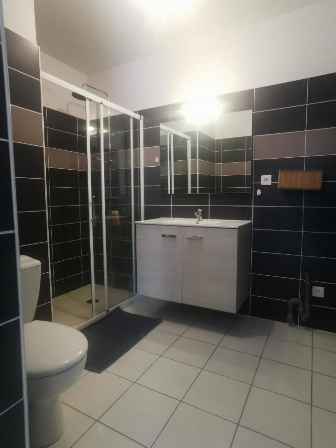 Appartement T2 Accessible Pmr Avec Terrasse Et Garage Onet-le-Château Exterior foto